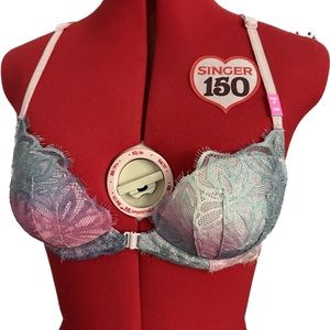 VS PINK Front-clasp mermaid Bra 32B